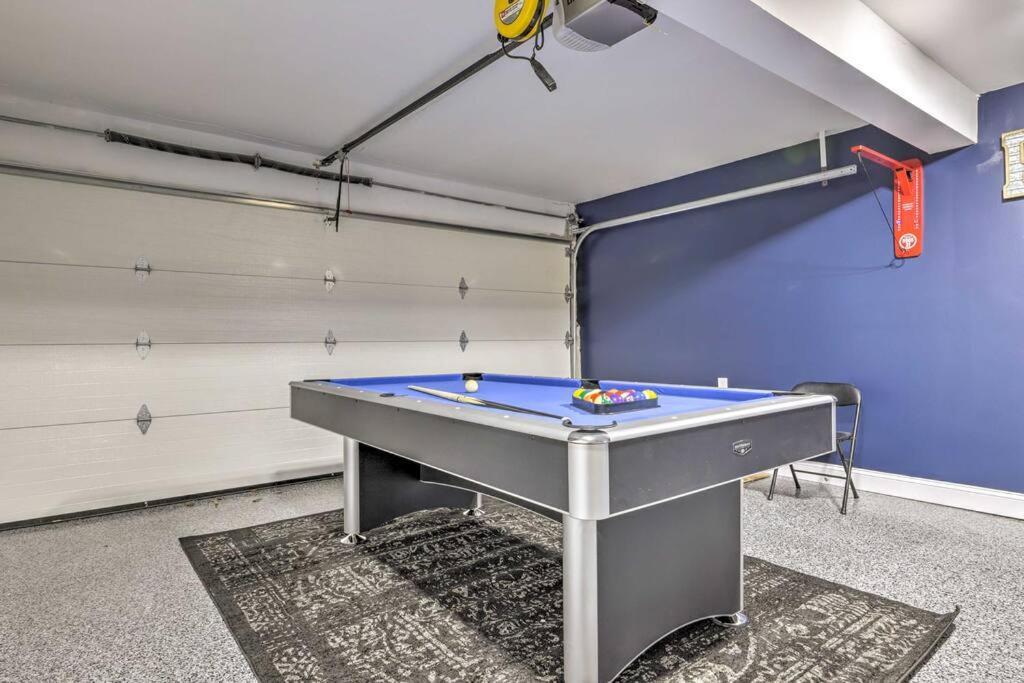 New! Updated Mystic Home W/ Sauna, Hot Tub & Deck Ngoại thất bức ảnh